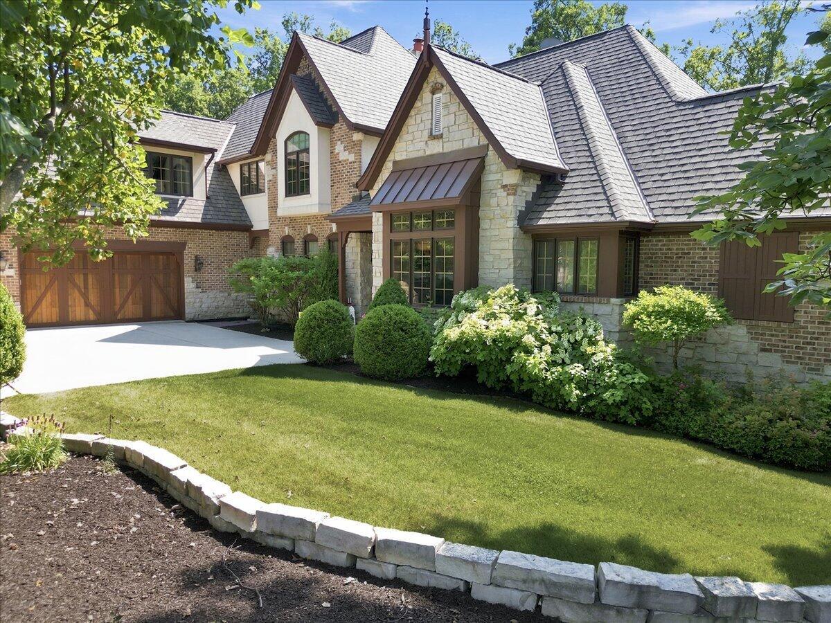 Foy Ct, Crown Point, IN 46307
