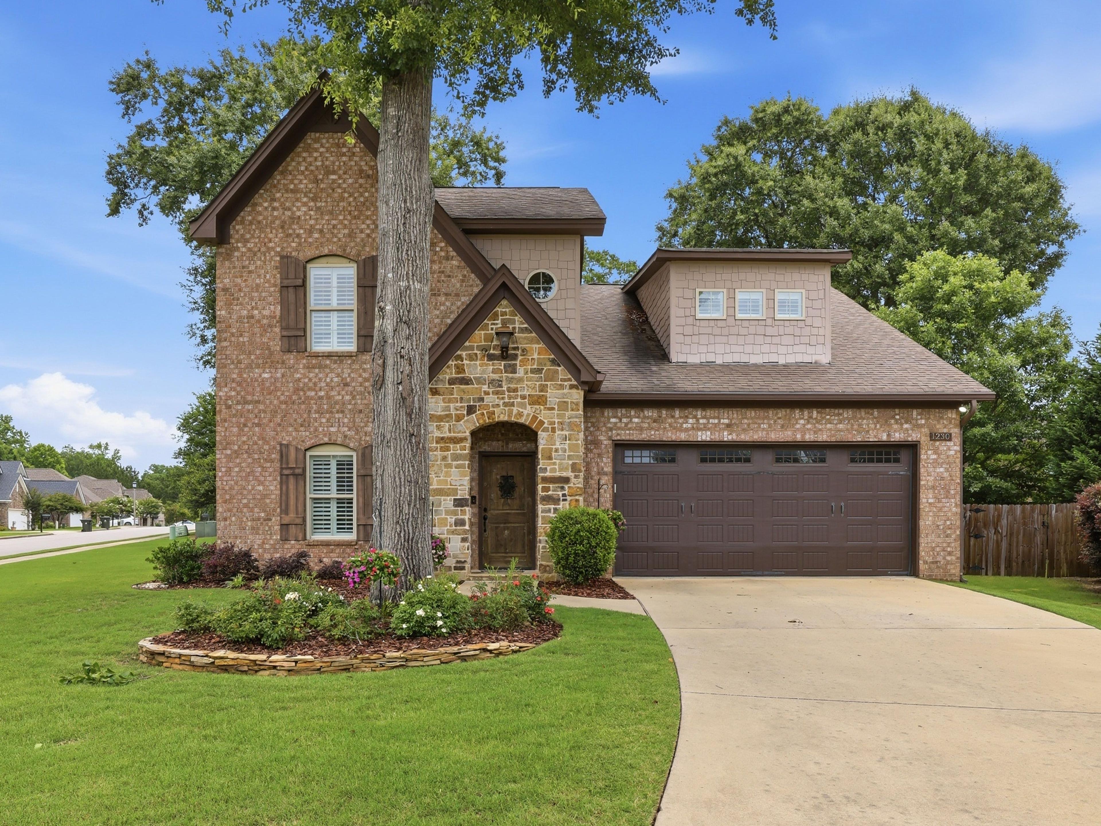 Weatherford St, Auburn, AL 36830