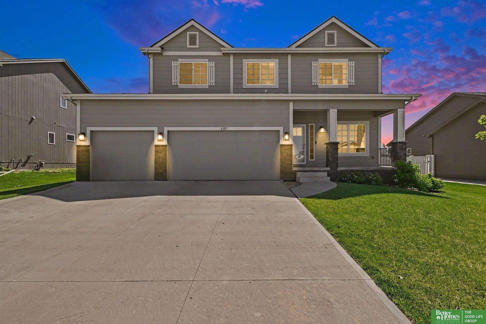 N 169th St, Omaha, NE 68116