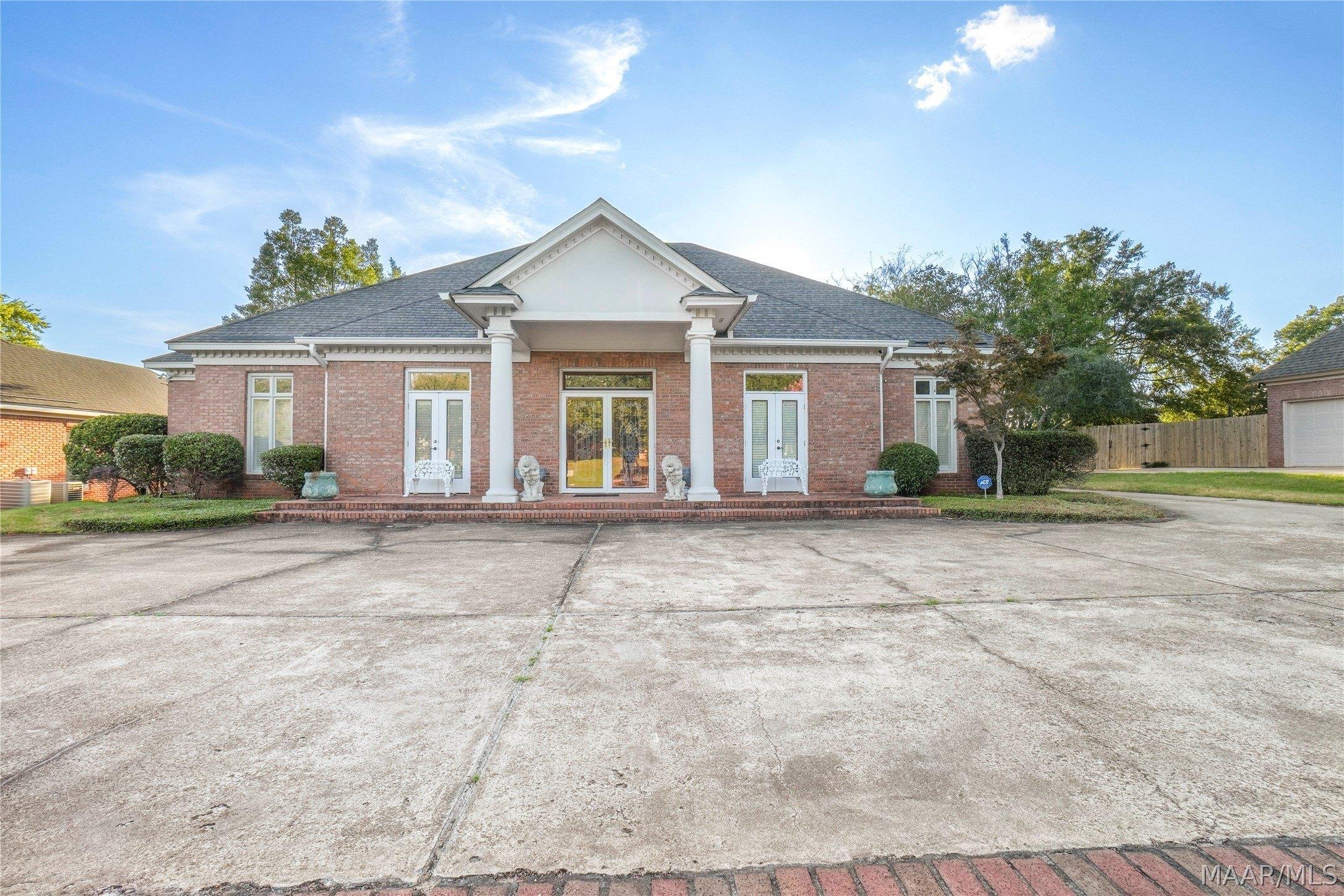 Vaughn Ln, Montgomery, AL 36106