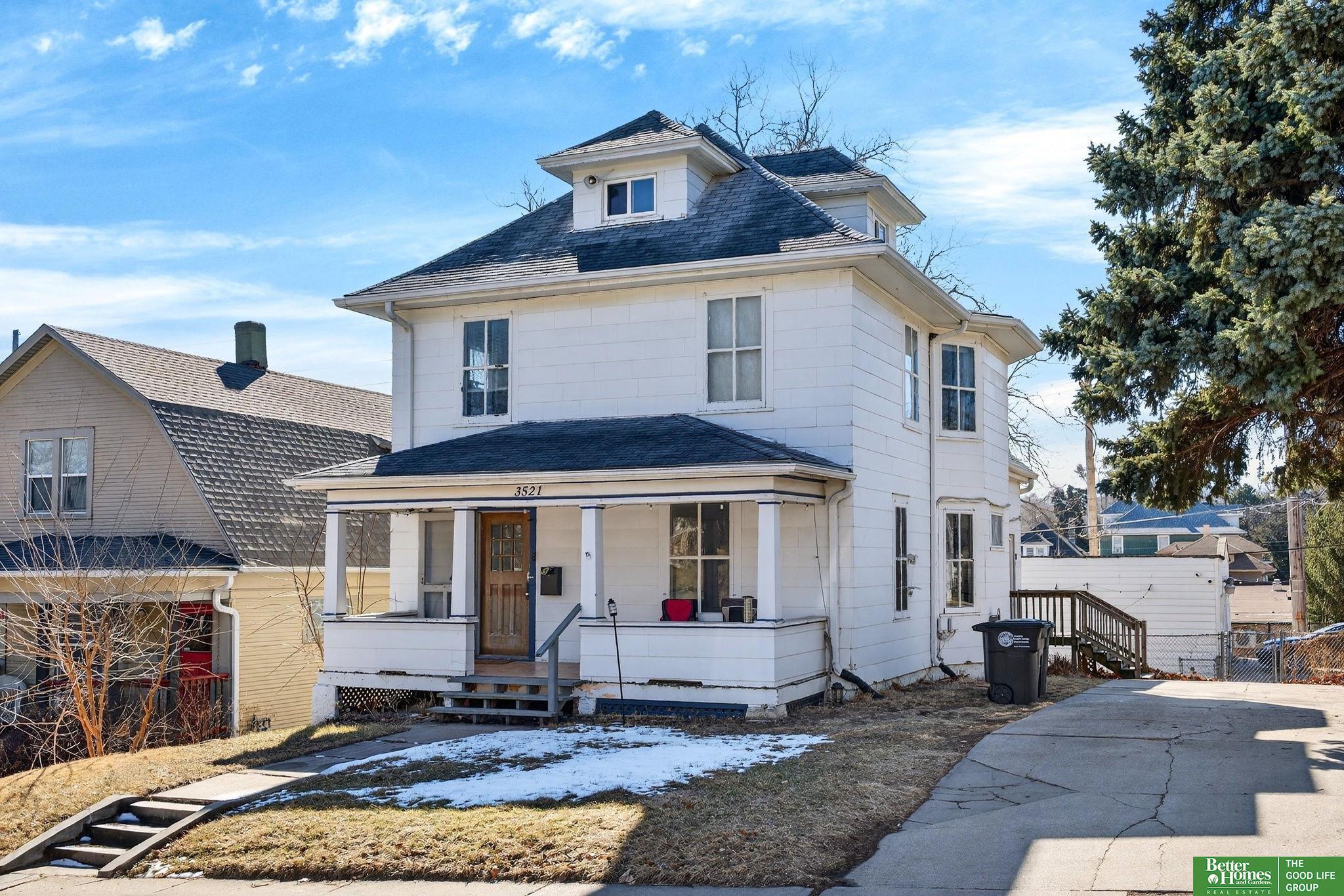 Jones St, Omaha, NE 68105