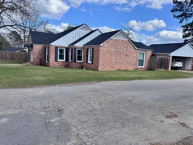 E Neal St, Carthage, TX 75633