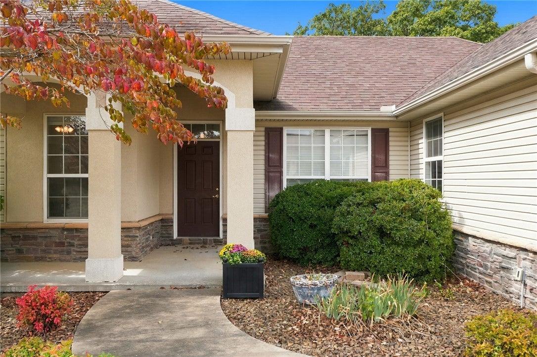Penny Ln, Bella Vista, AR 72714