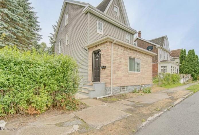 Walnut Ave, Altoona, PA 16601