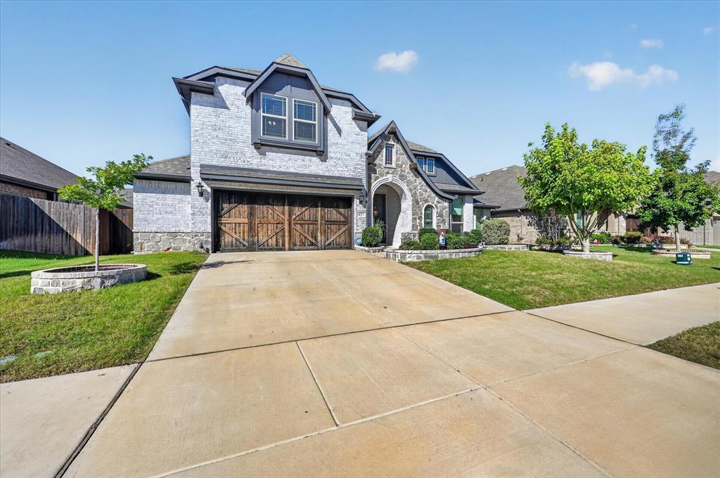 Wolf Creek Dr, Waxahachie, TX 75165
