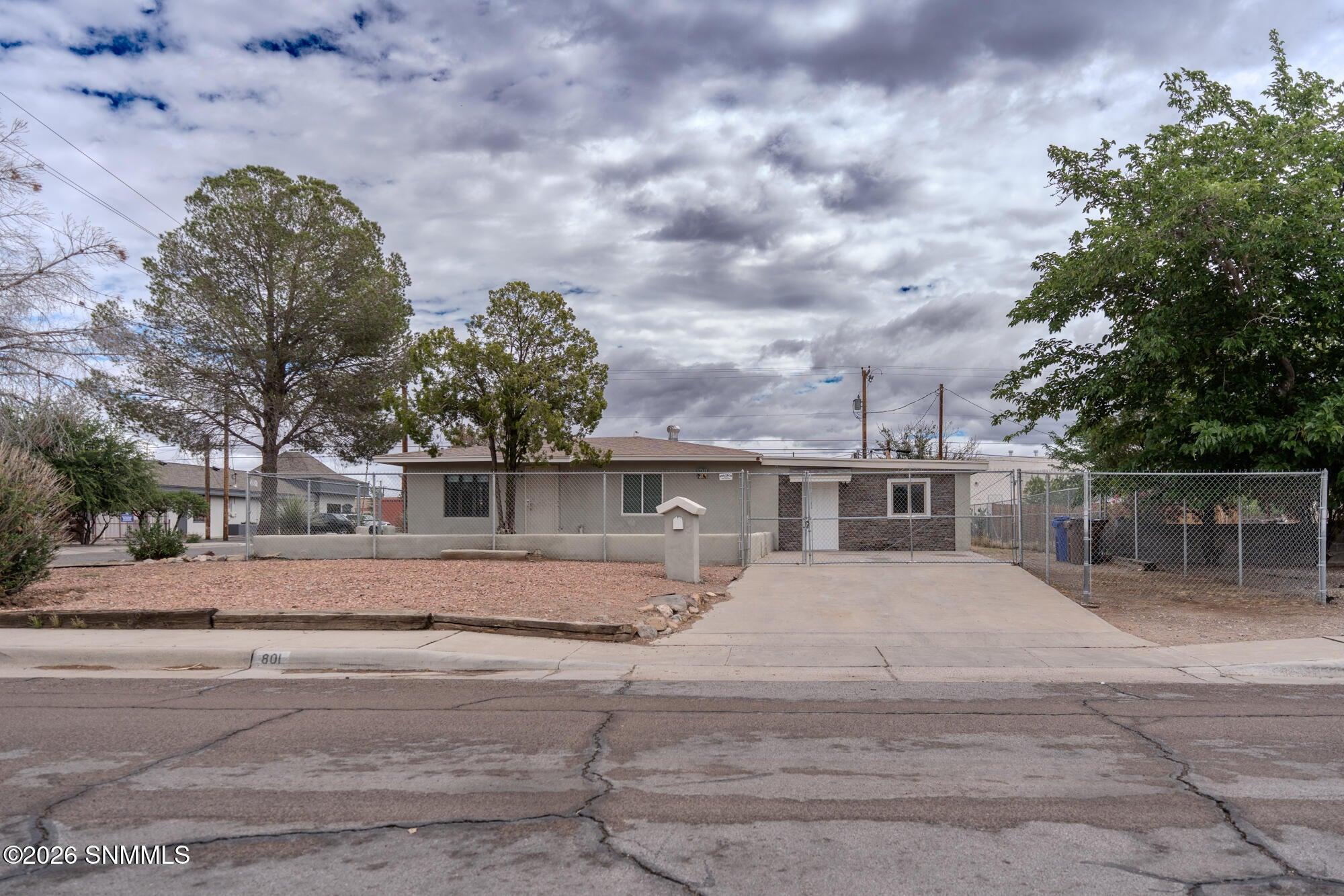 Chaparro St, Las Cruces, NM 88001