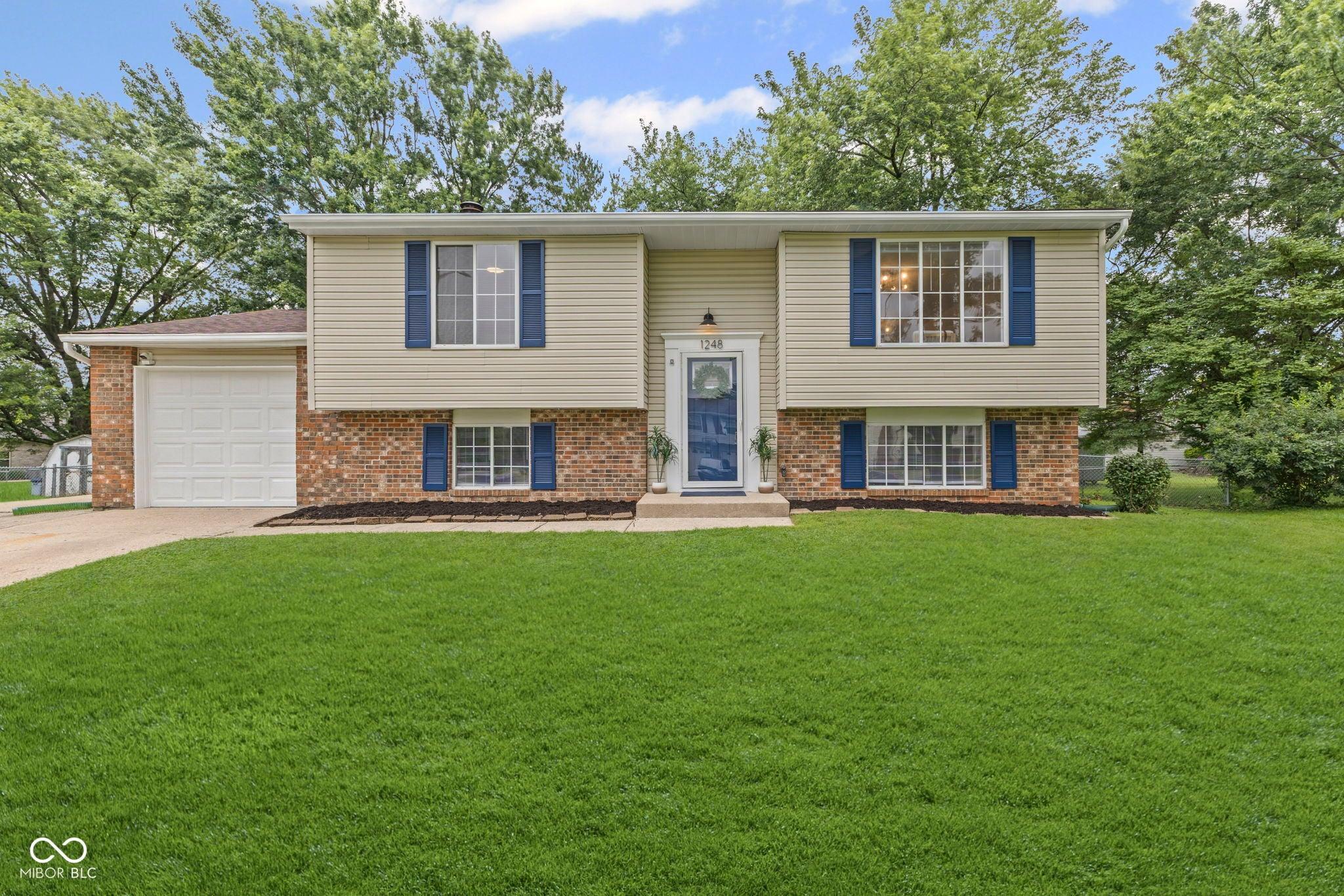Rosengarten Dr, Greenwood, IN 46142