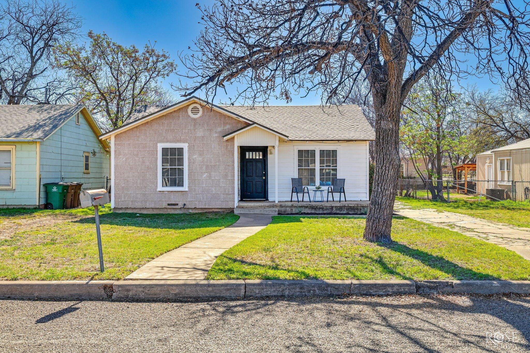 Westland St, San Angelo, TX 76901
