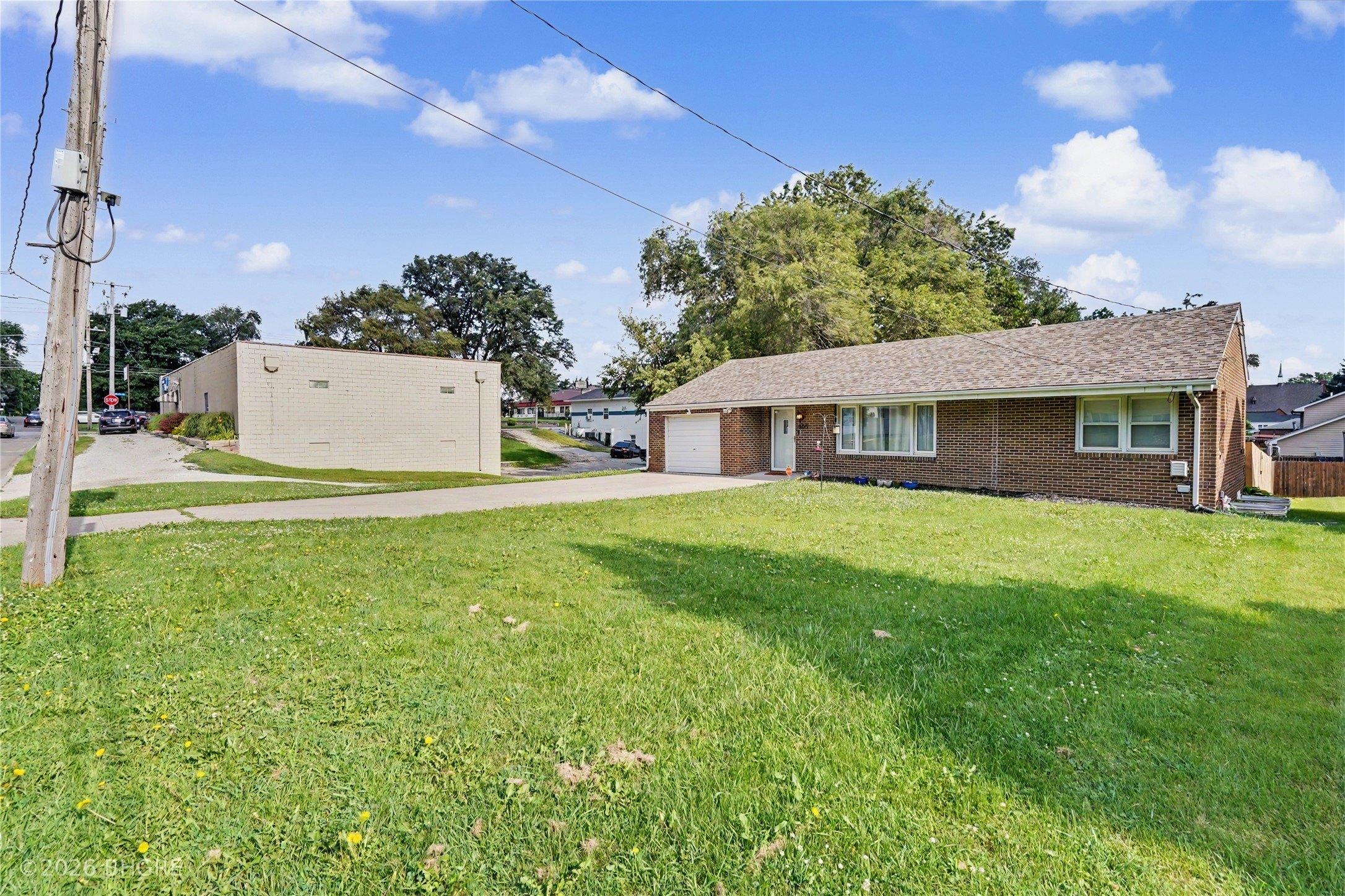Payton Ave, Des Moines, IA 50315