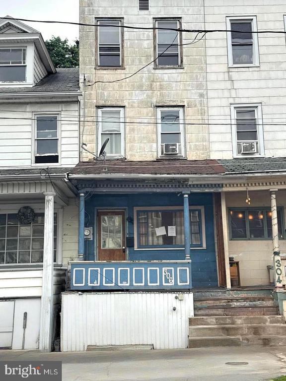 S 5th St, Shamokin, PA 17872