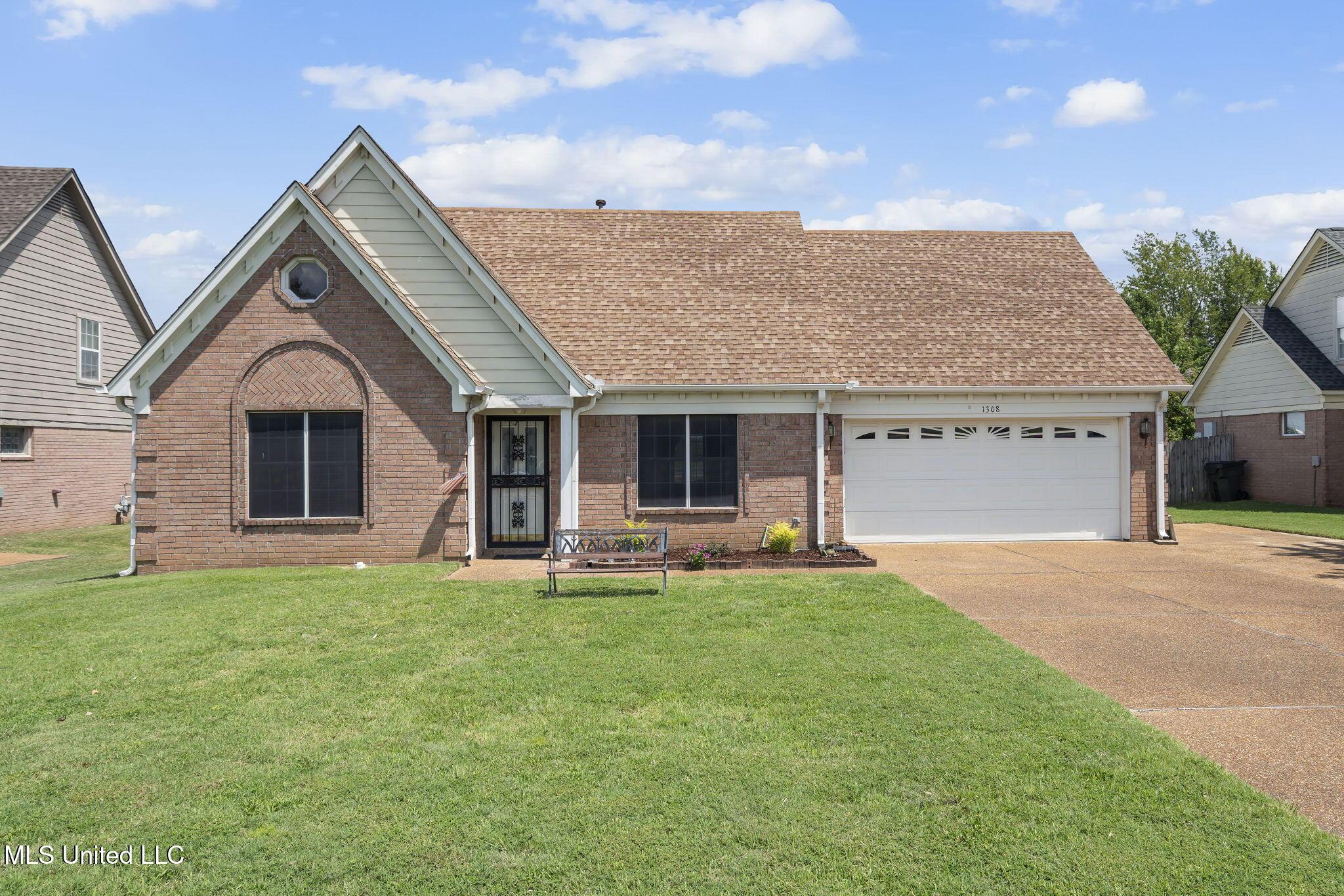 Greencliff Dr, Southaven, MS 38671