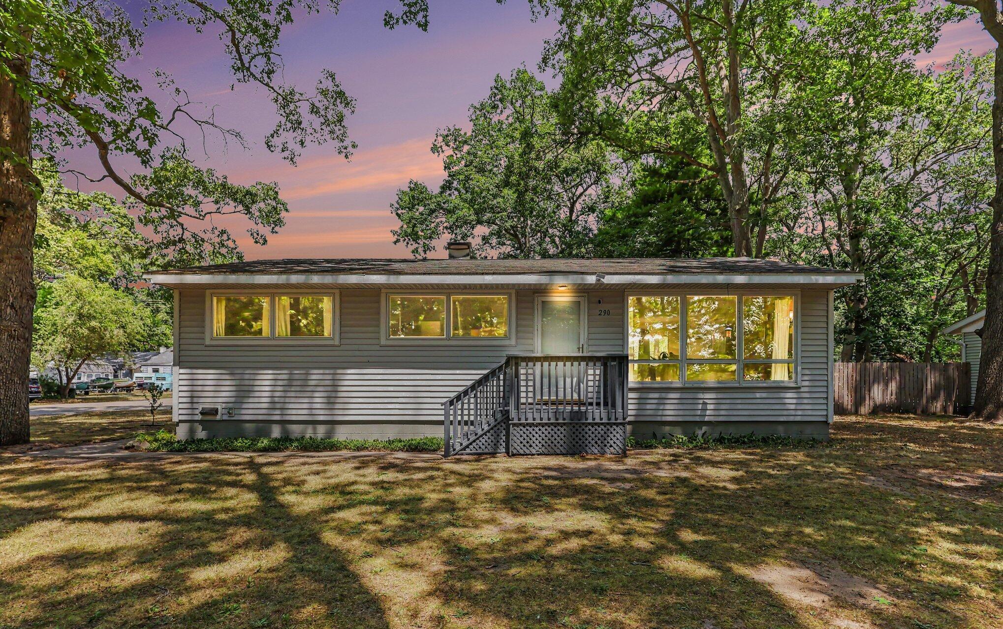 Eric Ave, Norton Shores, MI 49444
