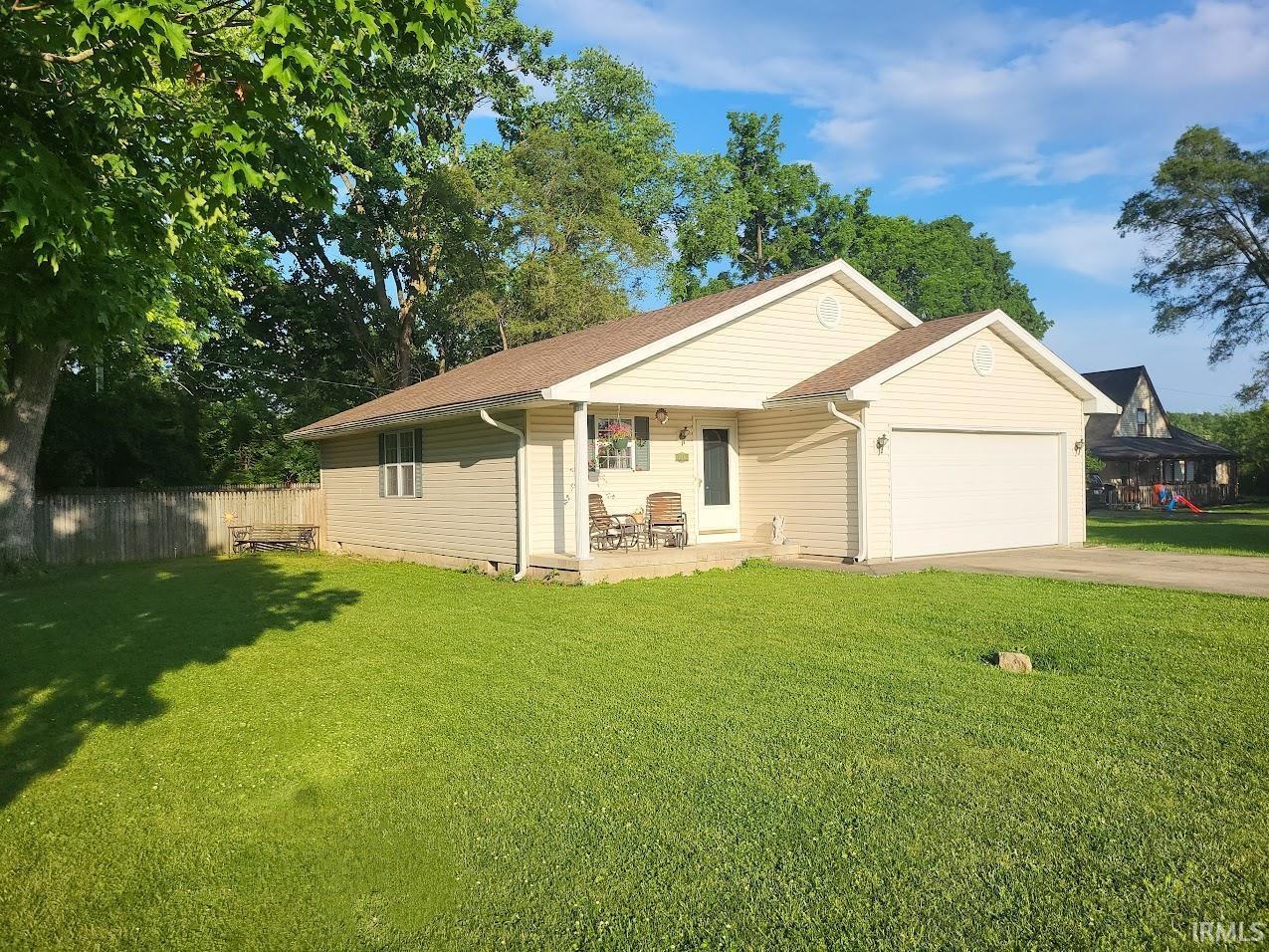 S Kingston Dr, Muncie, IN 47304