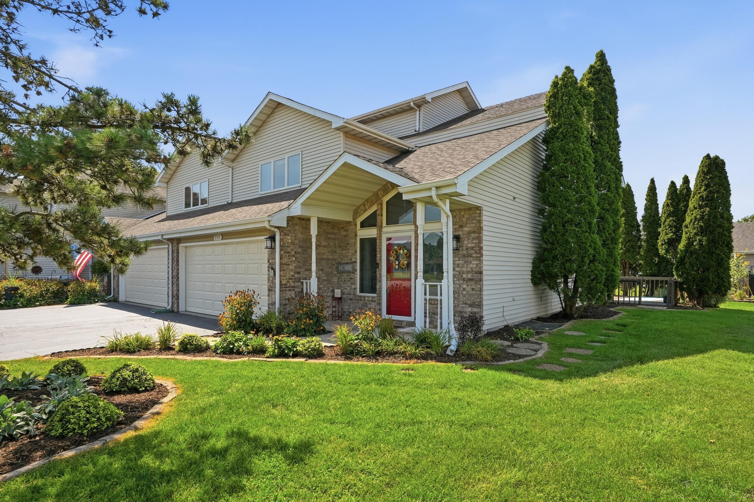 Barbara Jean Dr, Schererville, IN 46375