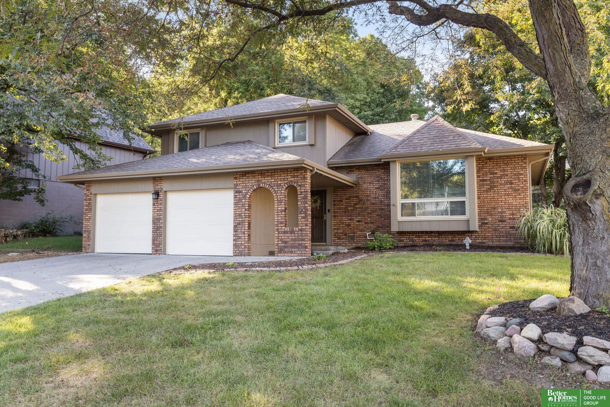 Wolf Ln, Bellevue, NE 68005
