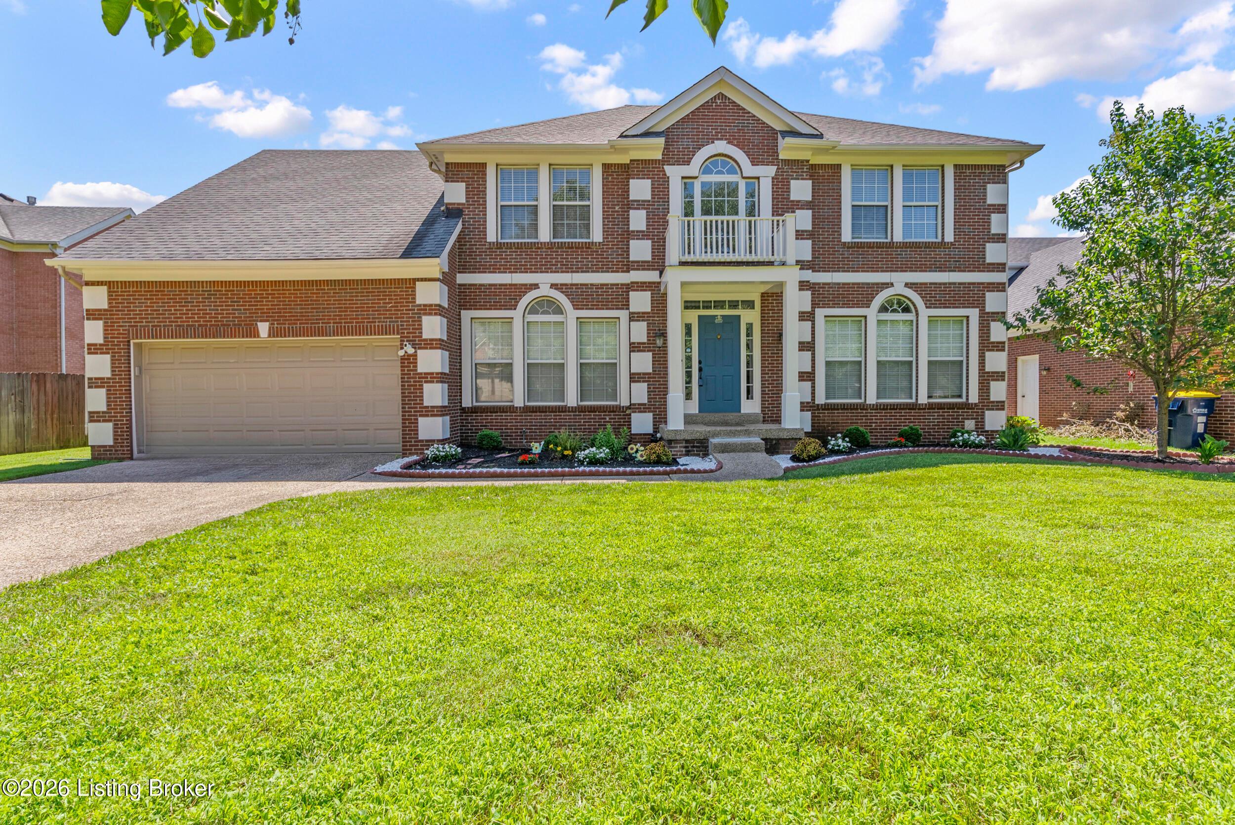 White Blossom Blvd, Louisville, KY 40241