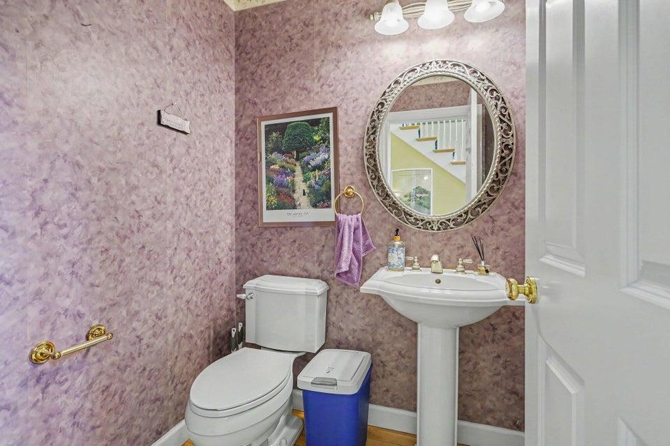 Stockbridge Ct, Saint Joseph, MI 49085