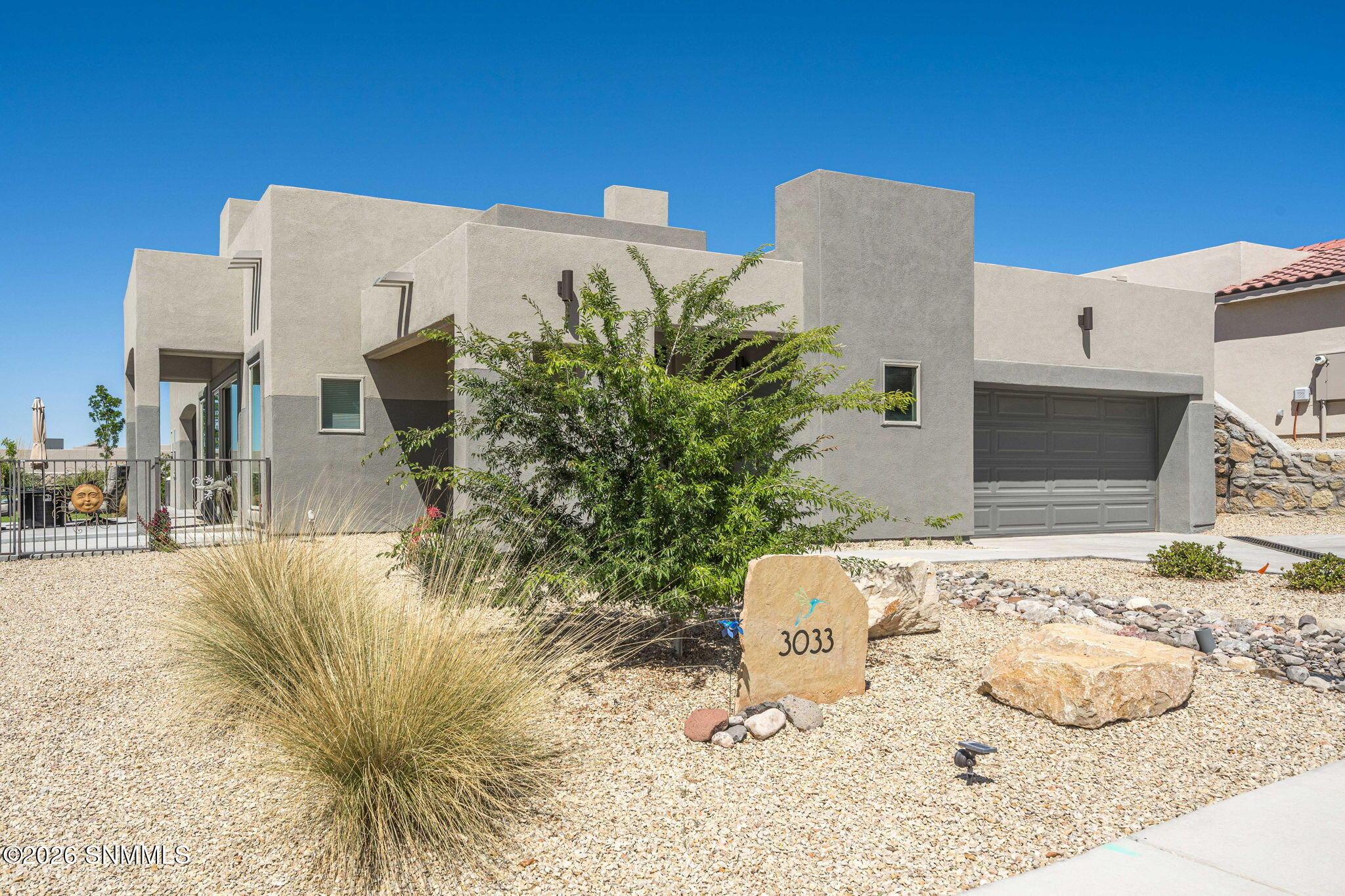 Doug Rains St, Las Cruces, NM 88011
