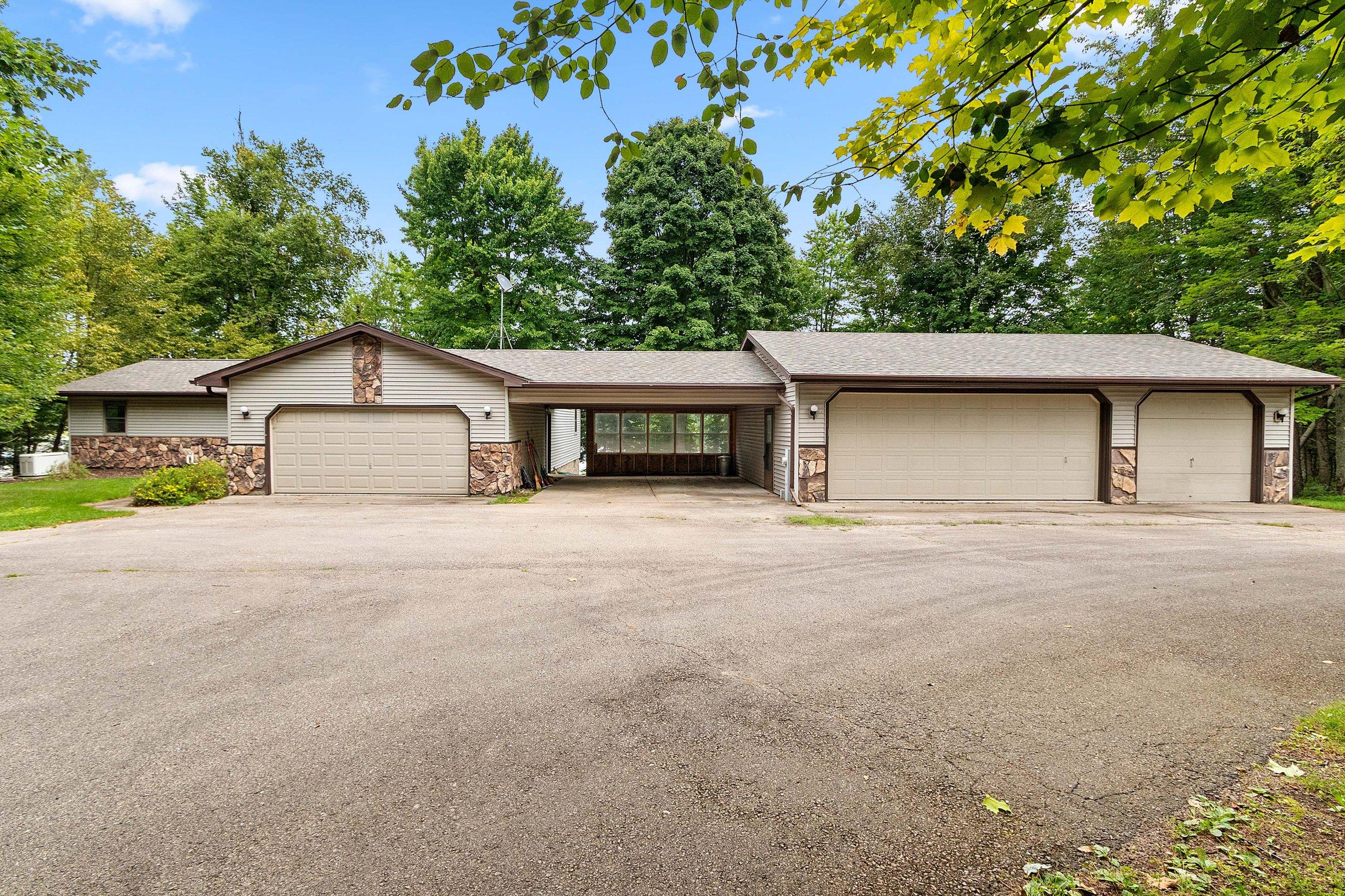 Dencur Ln, Townsend, WI 54175