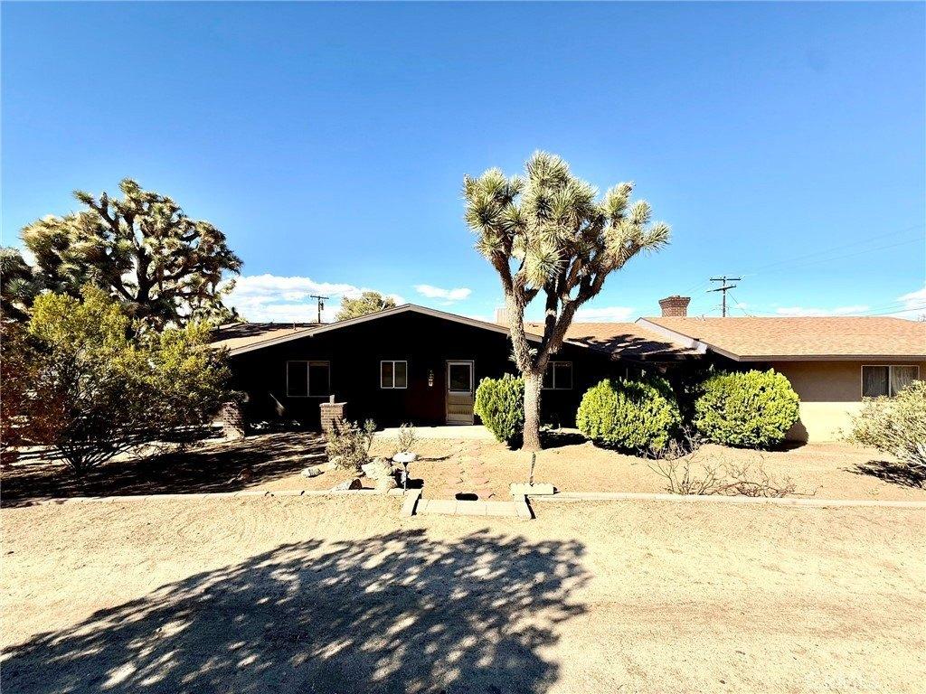 La Cadena Rd, Yucca Valley, CA 92284
