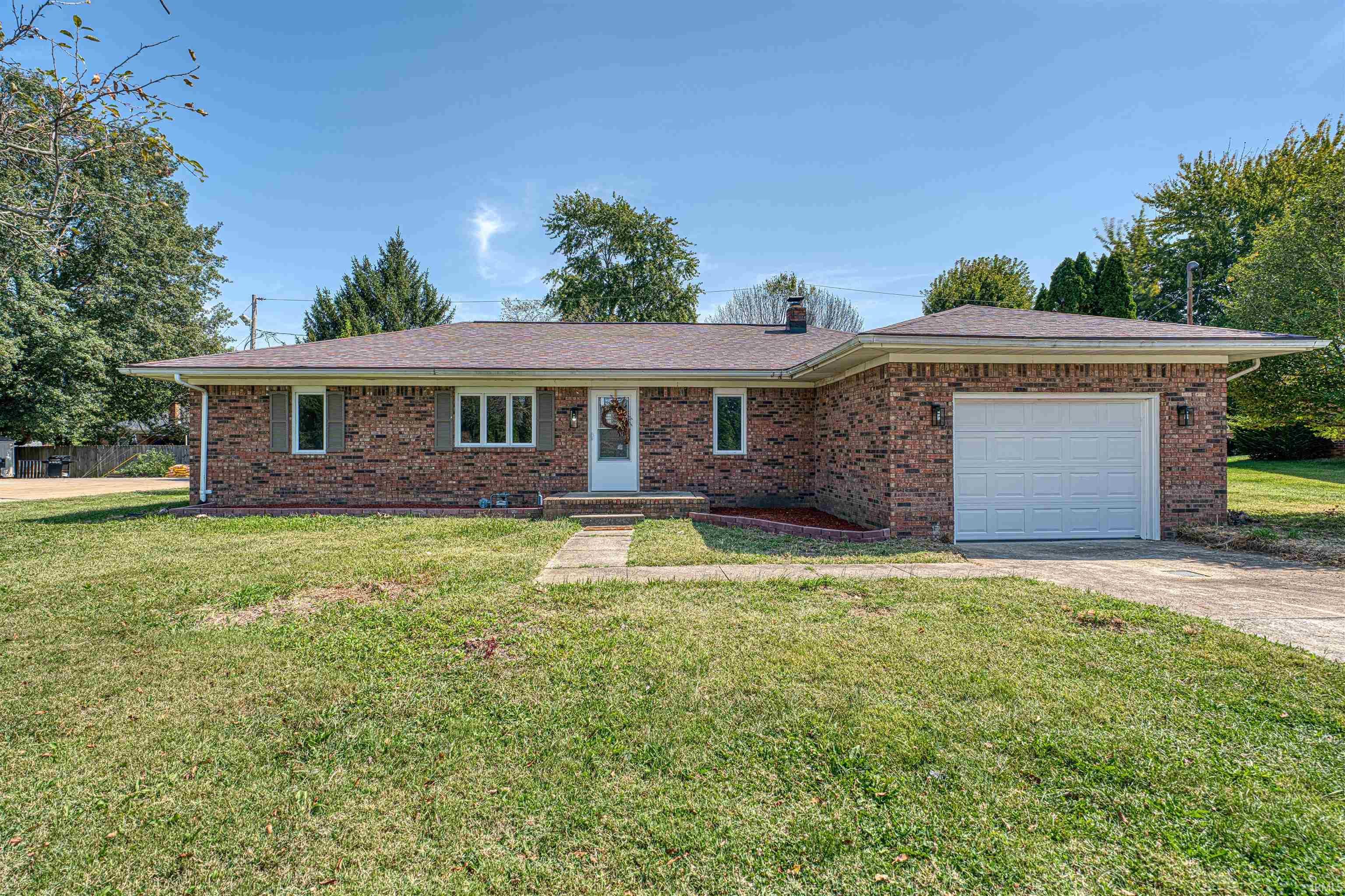 Fuquay Rd, Evansville, IN 47715