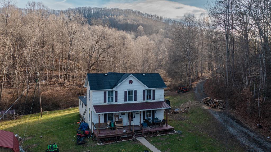 Sandlick Rd, Bluefield, WV 24701