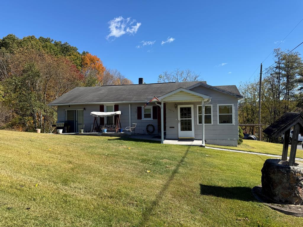 Lee Ave, Bluefield, VA 24605