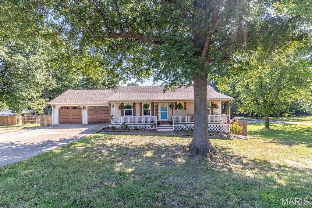Albert St, Dexter, MO 63841