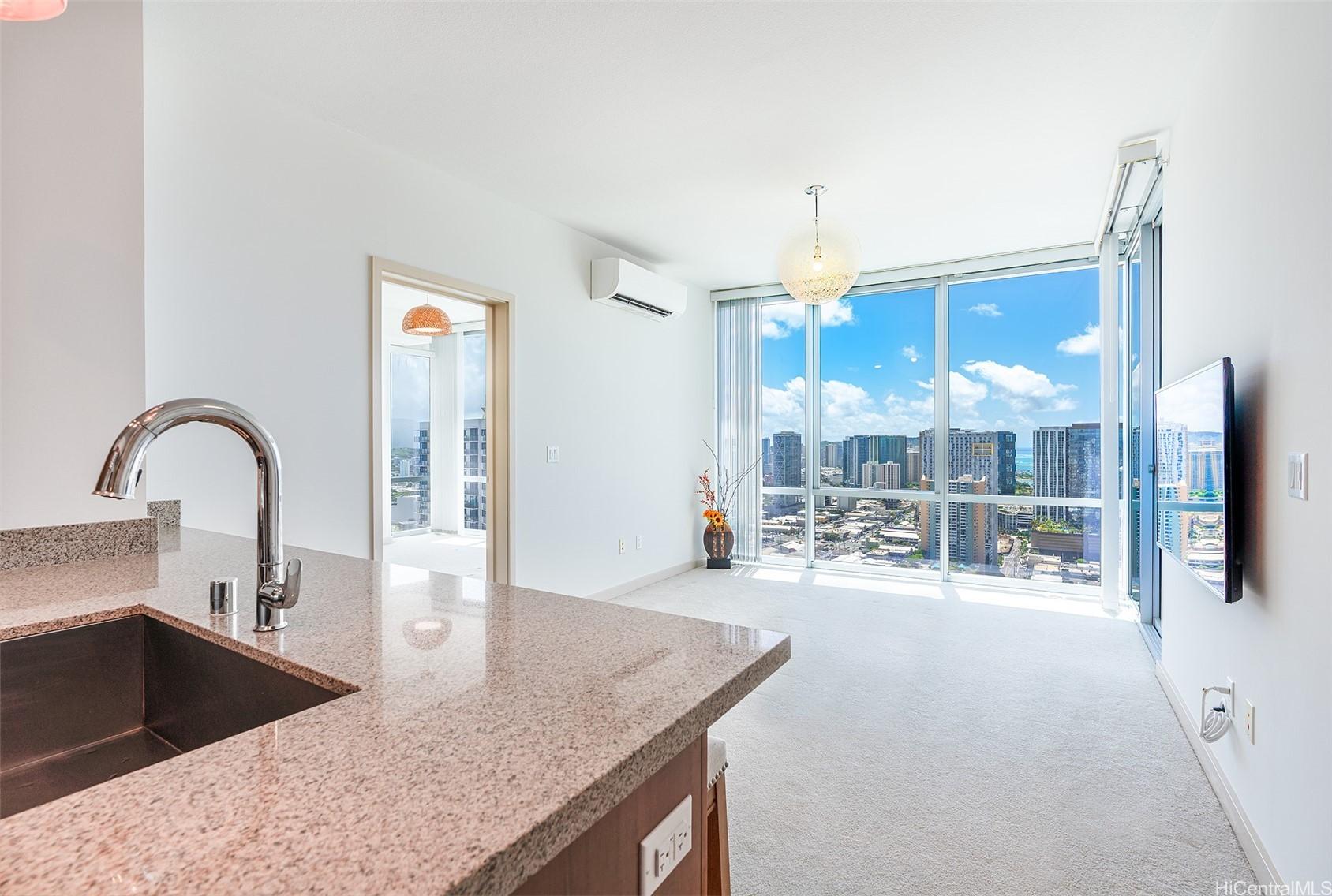 South St, Honolulu, HI 96813