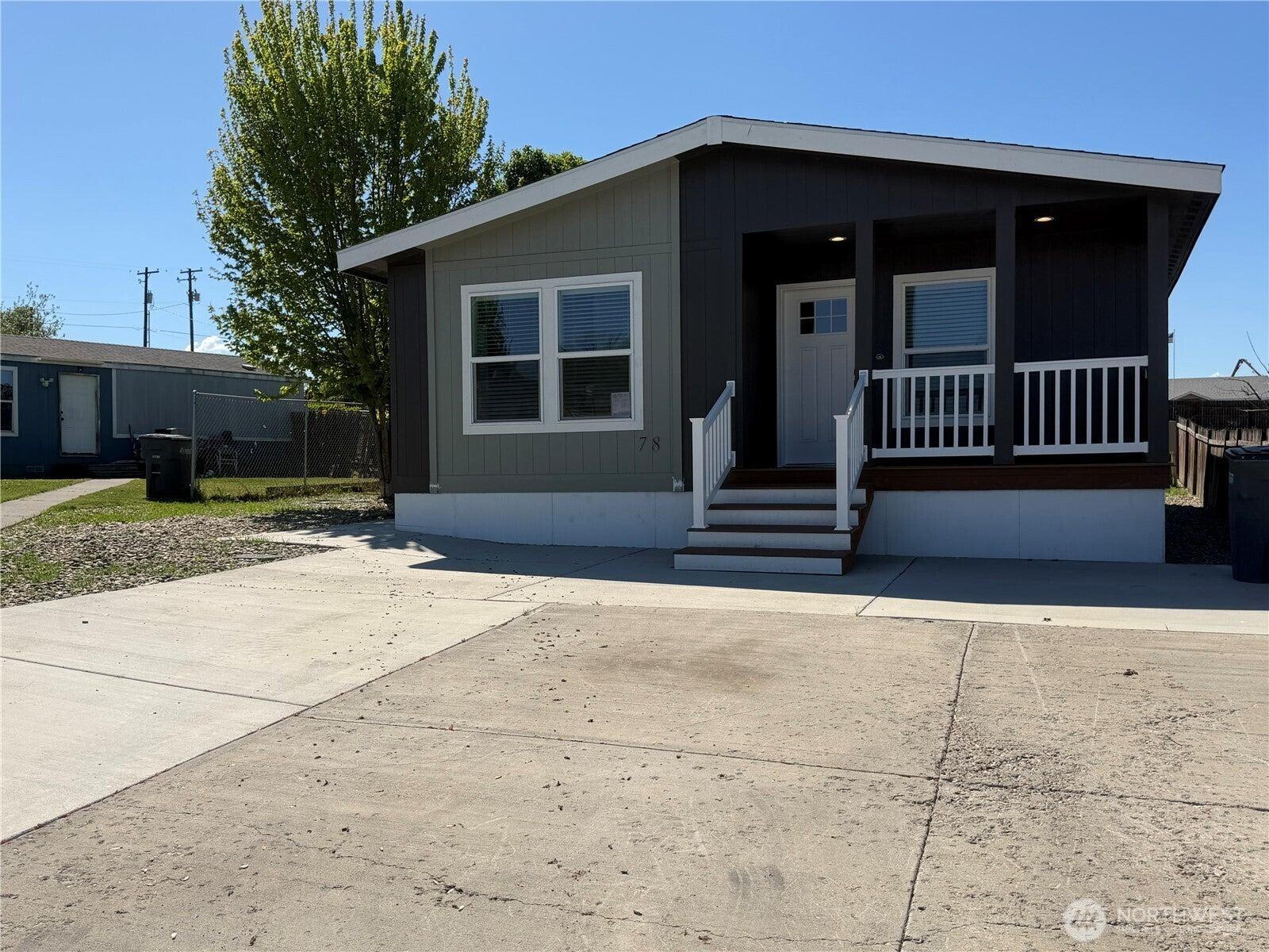Maple Ave, Sunnyside, WA 98944