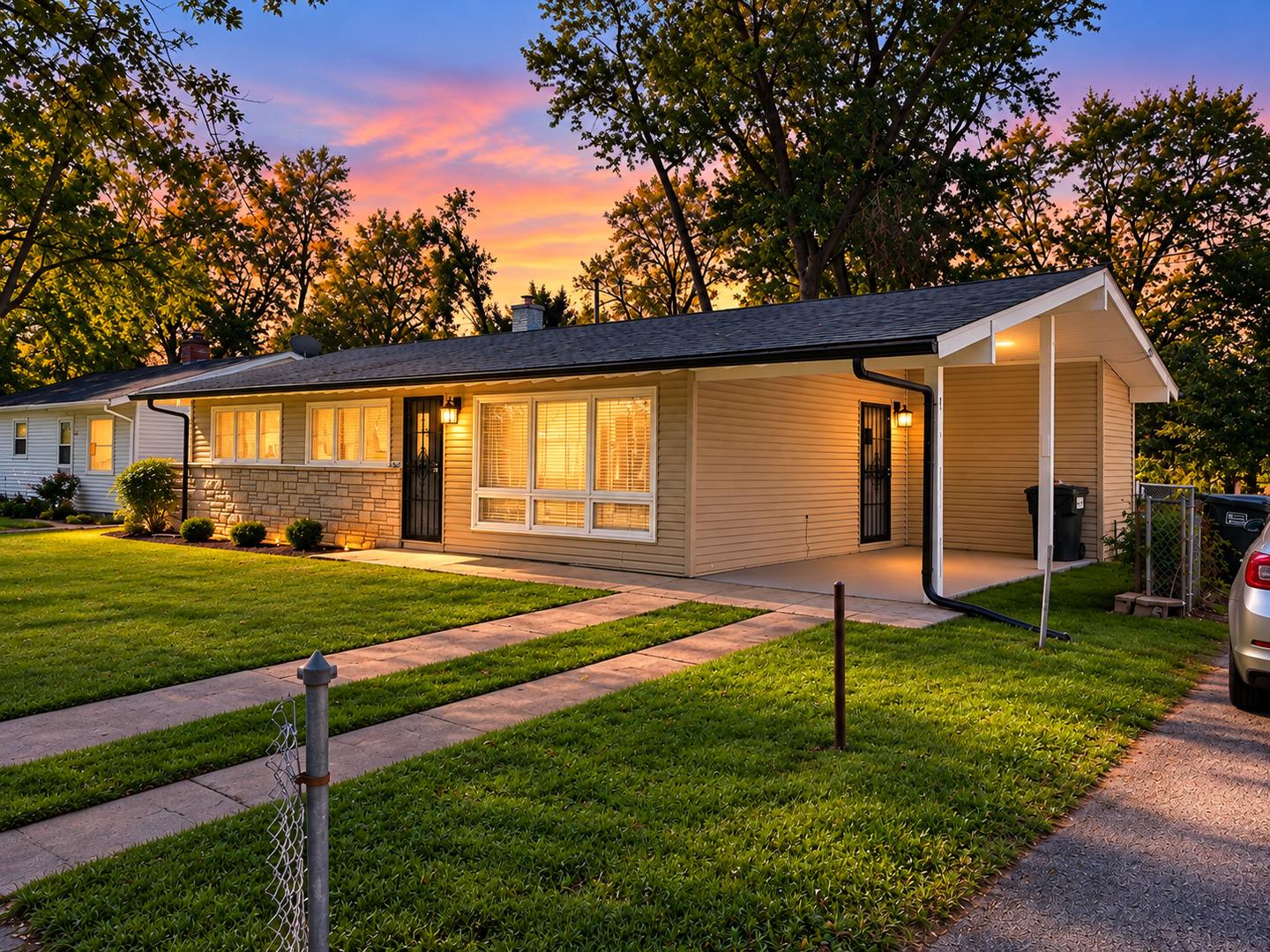 Birch Rd, Markham, IL 60428