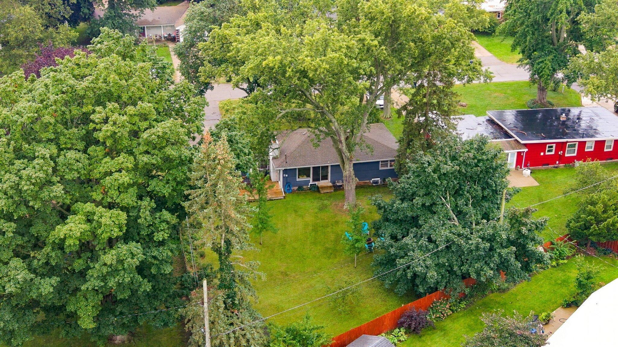 W 24th St, Holland, MI 49423