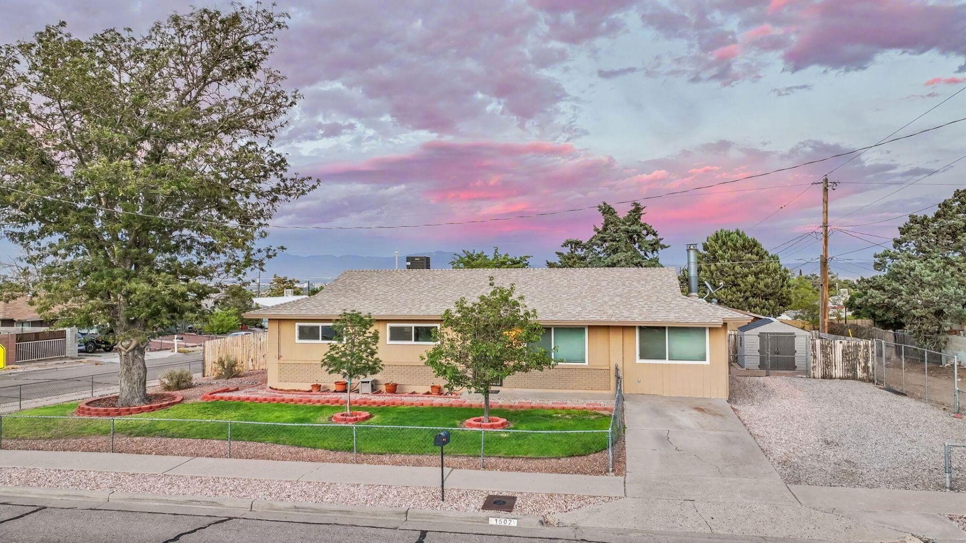 Delgado Dr Sw, Albuquerque, NM 87121