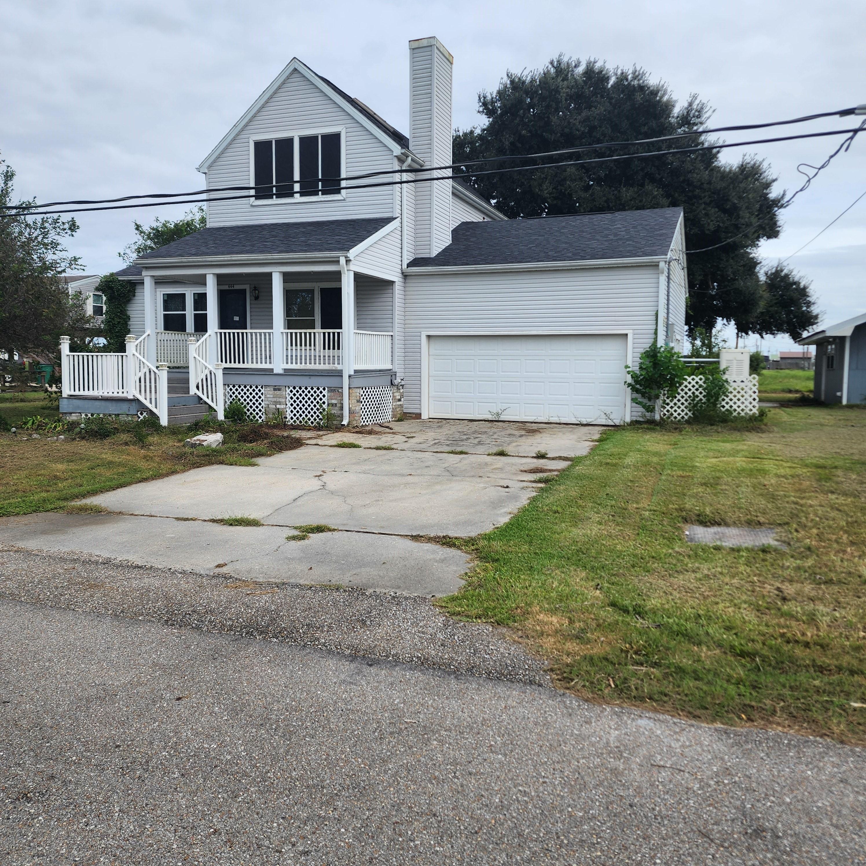 Chester Lee St, Larose, LA 70373