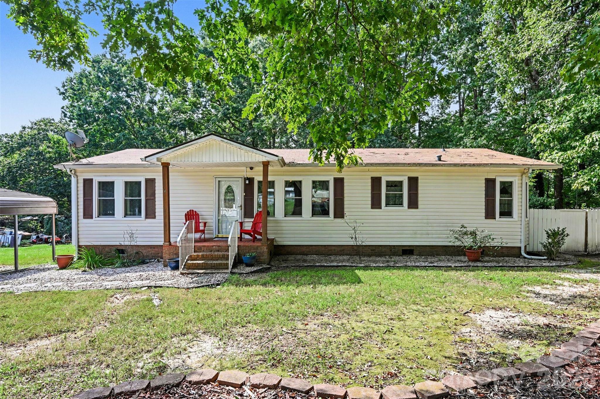 Red Fox Ct, Mount Holly, NC 28120