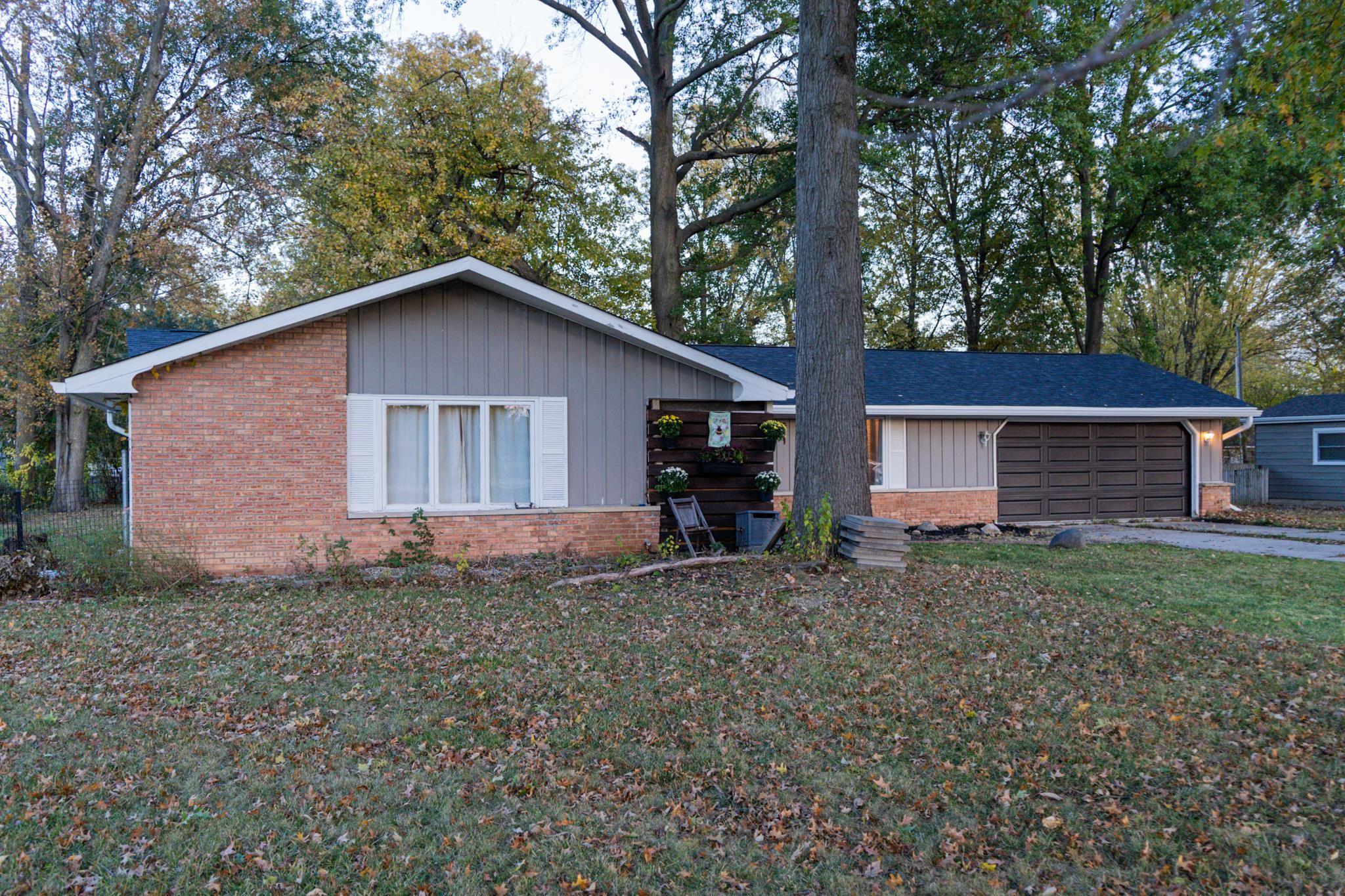Wheelock Rd, Fort Wayne, IN 46835