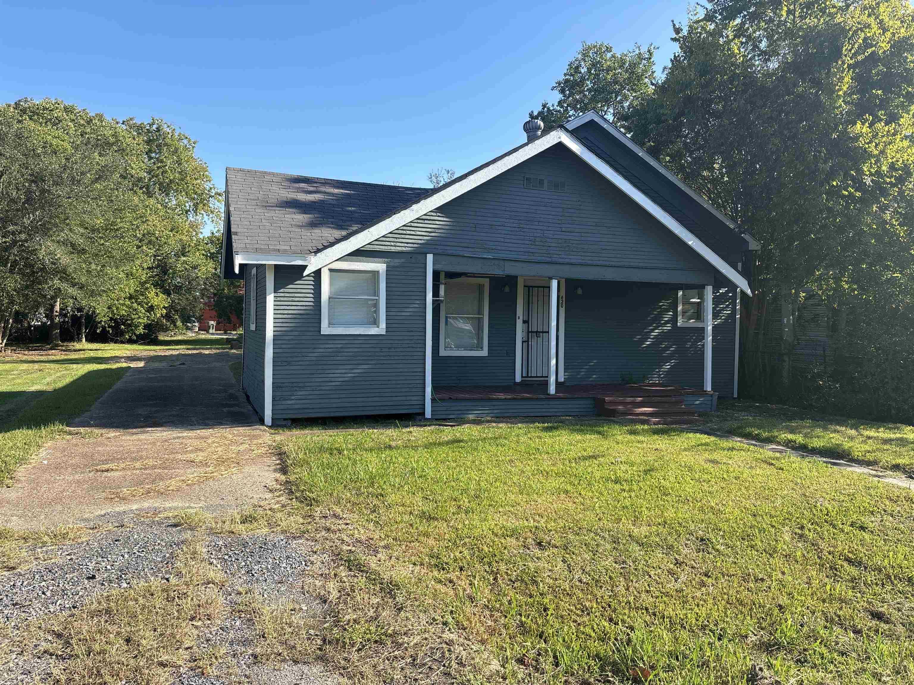 15th St, Port Arthur, TX 77640