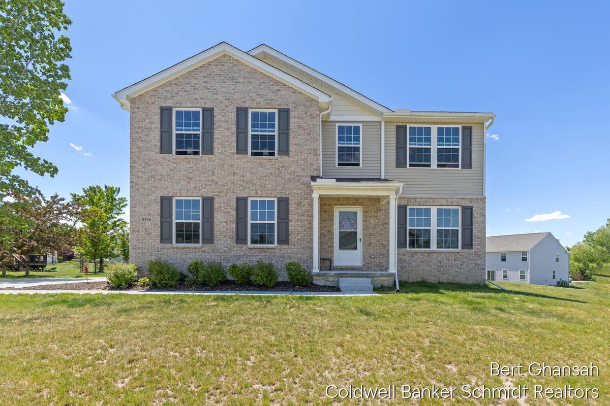 N Oaks Ct, Grand Blanc, MI 48439