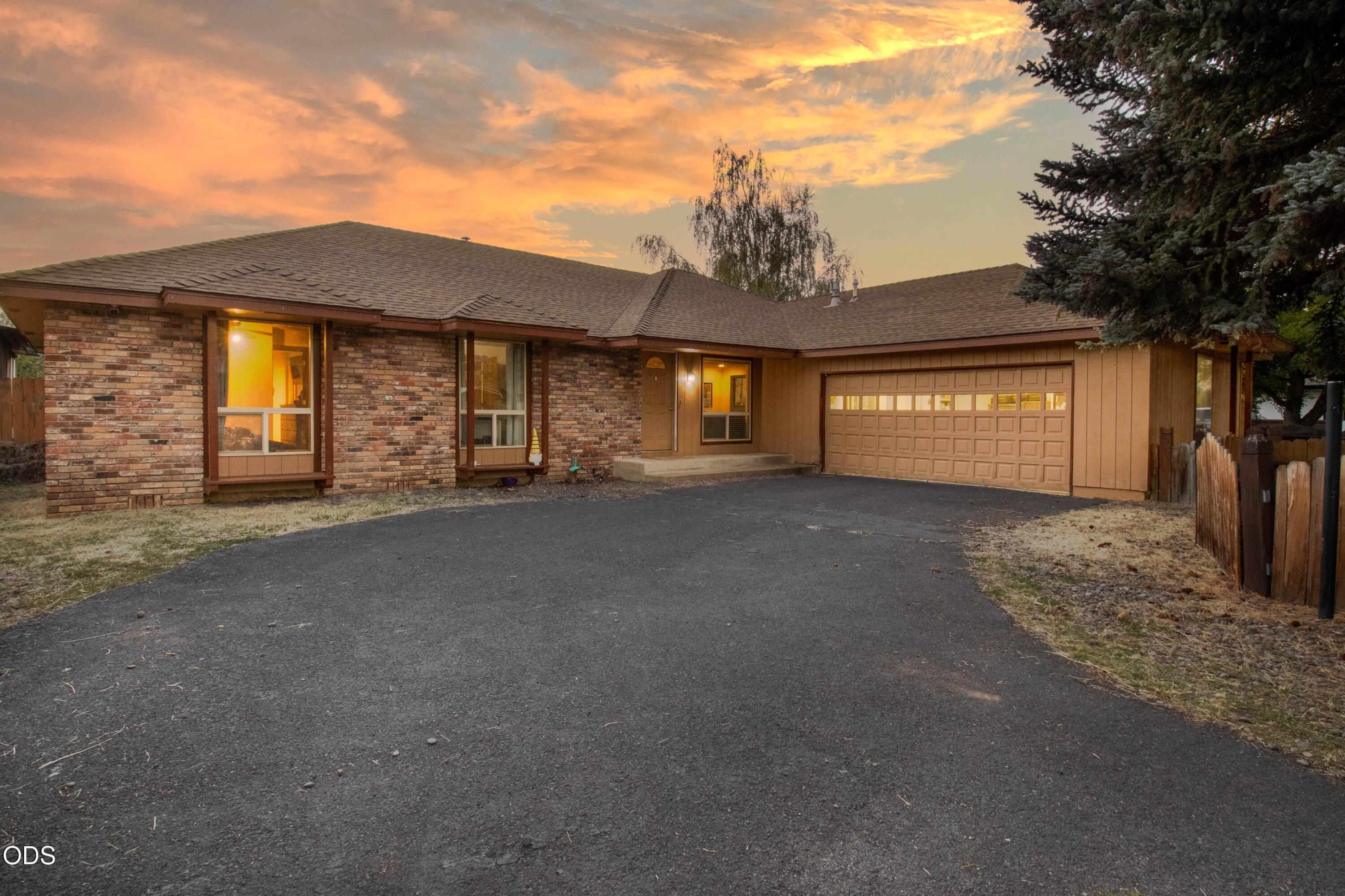 Redondo Way, Klamath Falls, OR 97603