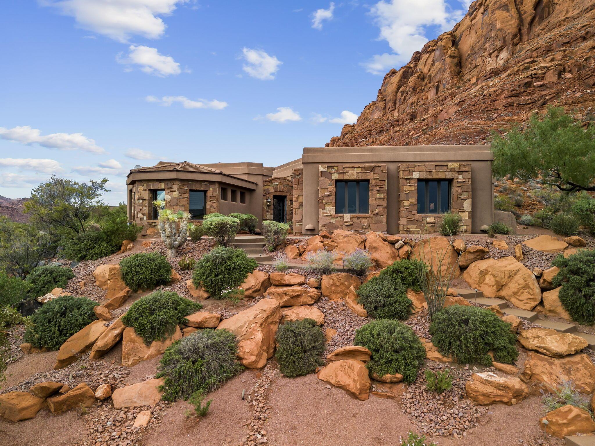 N Chinle Cir, Saint George, UT 84770