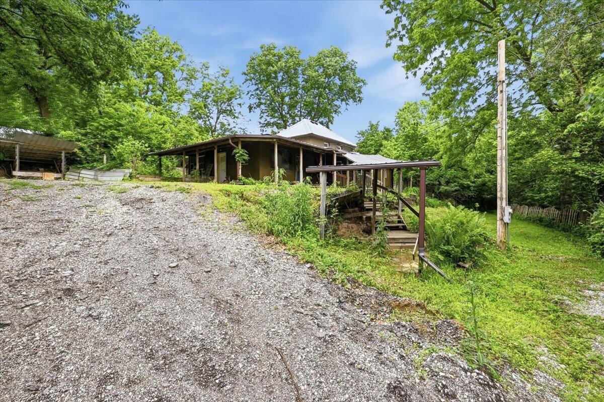 Mudhollow Rd, Council Bluffs, IA 51503