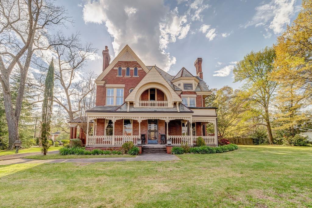 S Thornton Ave, Dalton, GA 30720