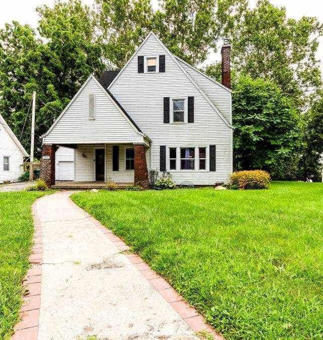 S E St, Richmond, IN 47374