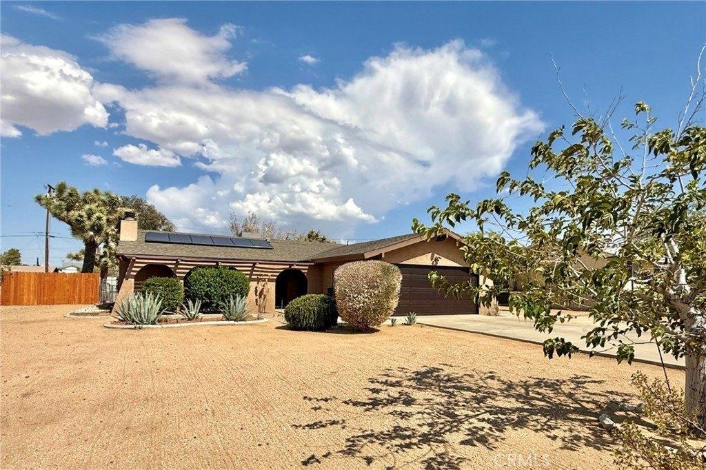 La Habra Ave, Yucca Valley, CA 92284