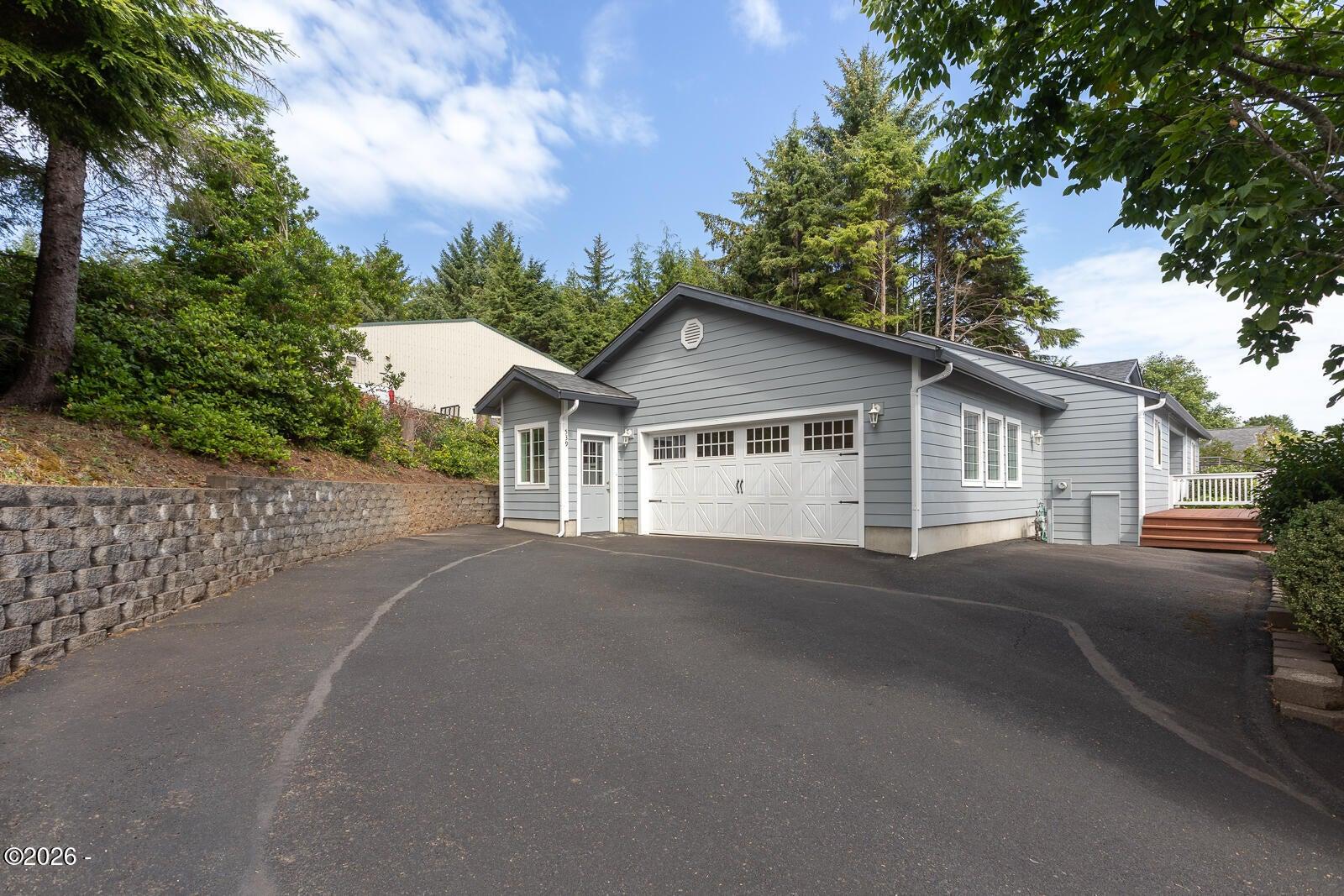 Se Neptune Ave, Lincoln City, OR 97367