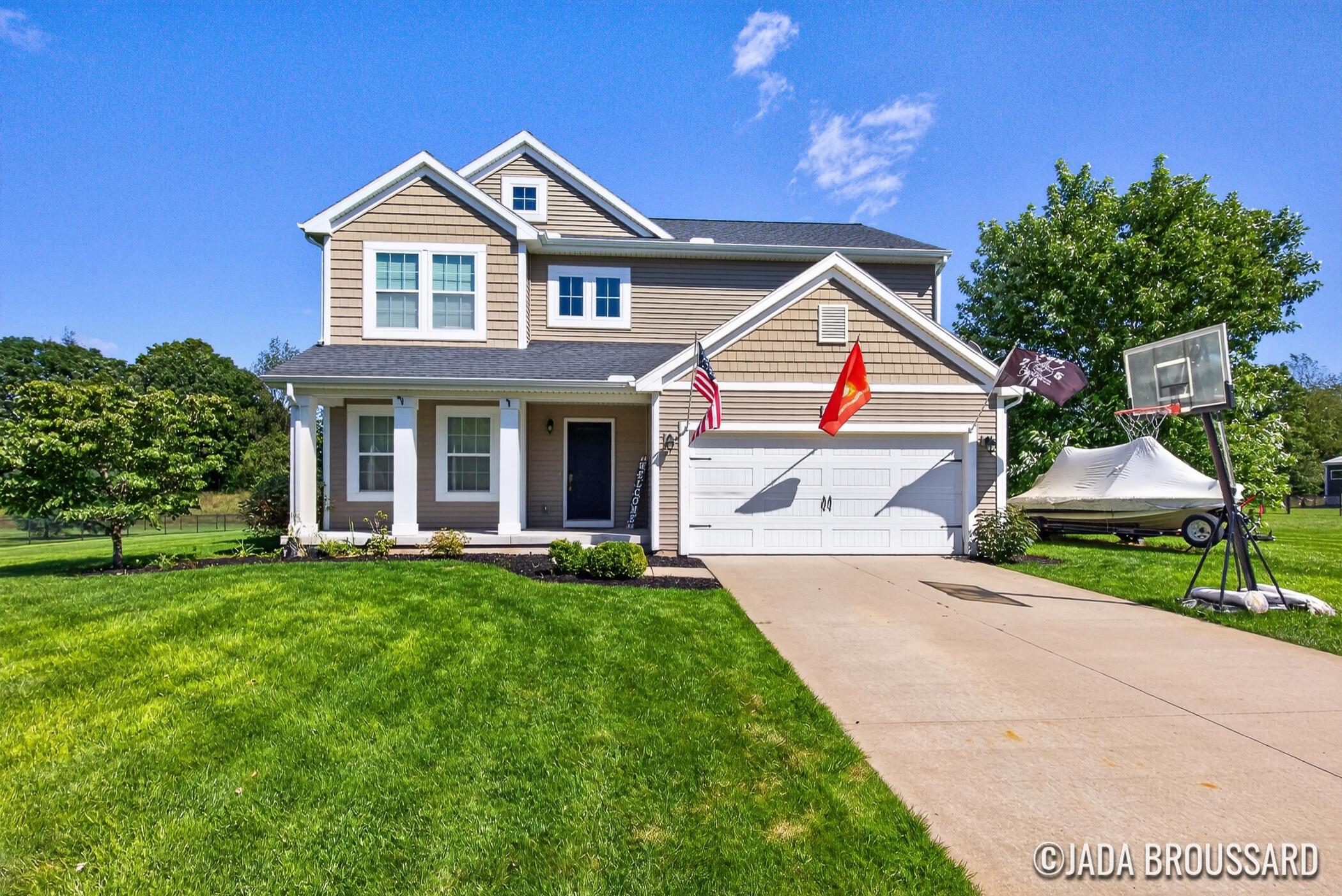 Springview Ct, Middleville, MI 49333