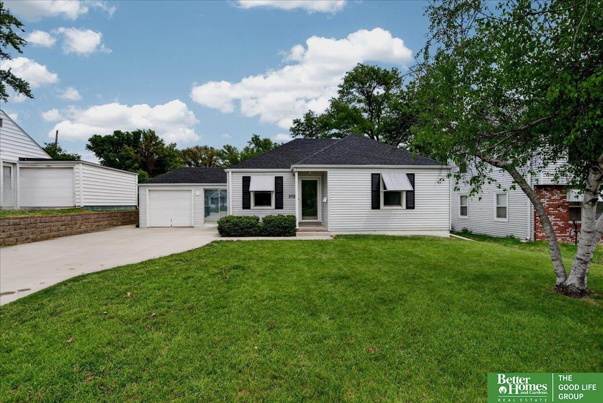 S 42nd St, Omaha, NE 68105