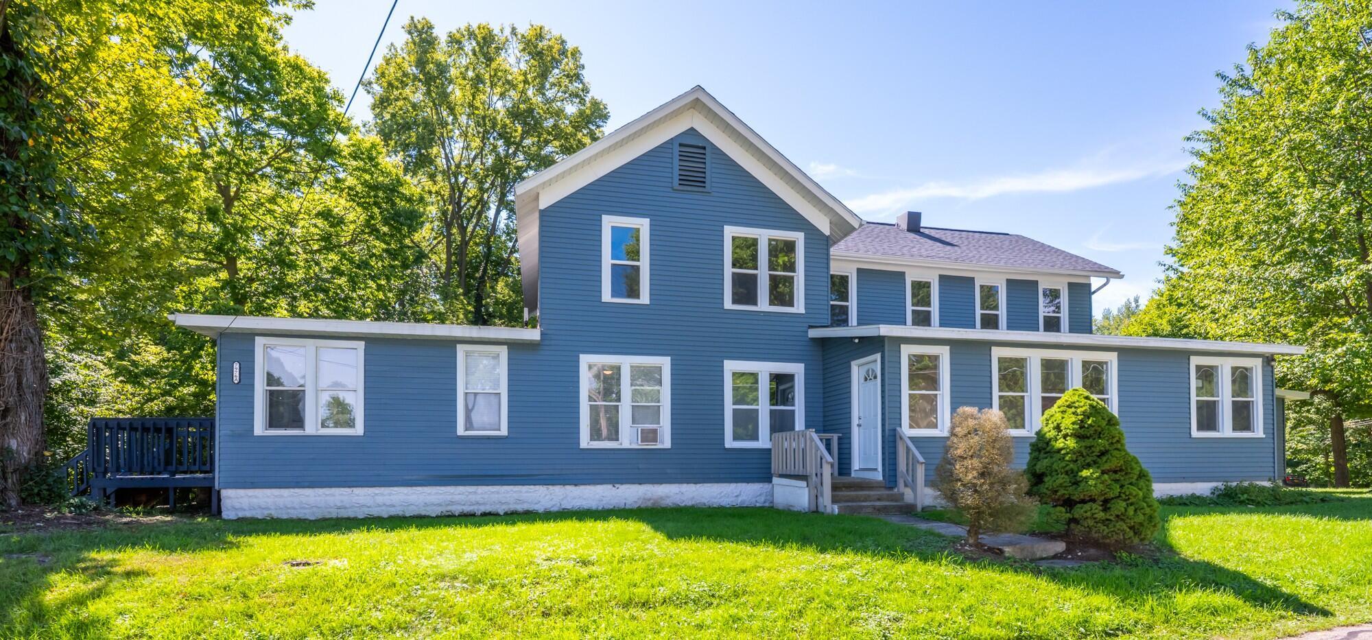 Central Ave, Coloma, MI 49038