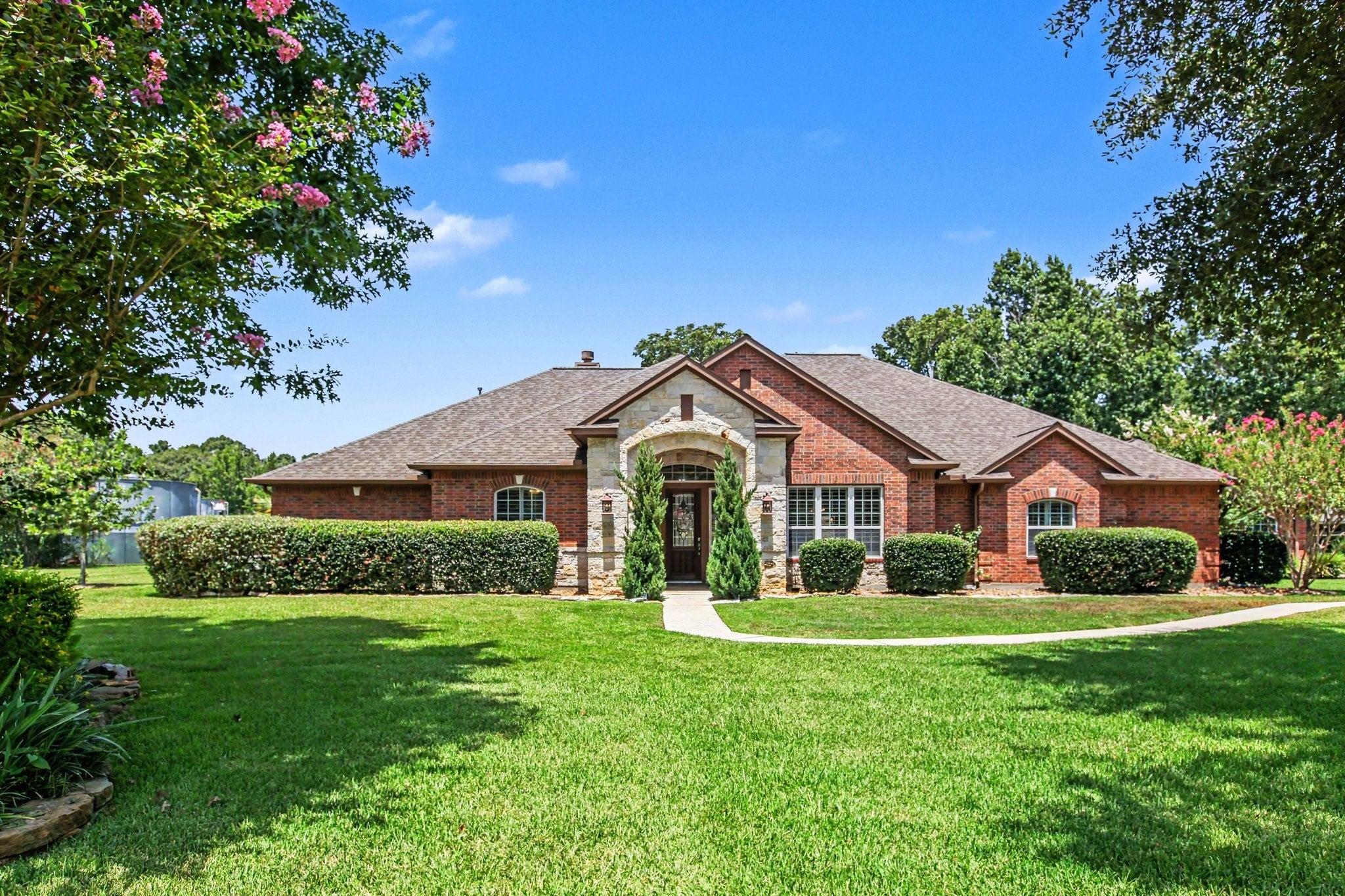 La Jolla Cir, Montgomery, TX 77356
