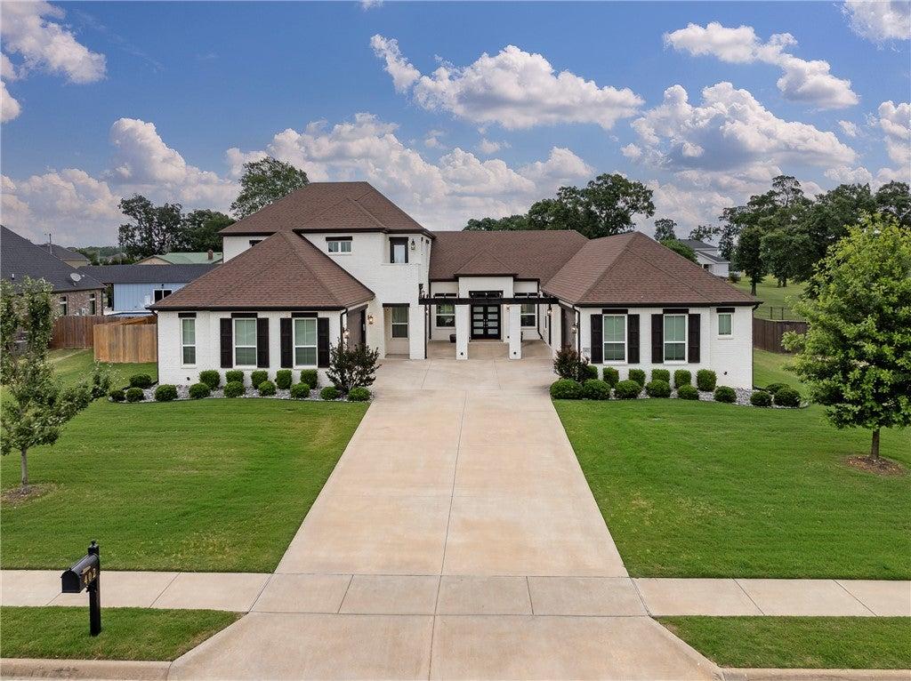 Birkshire Rd, Cave Springs, AR 72718